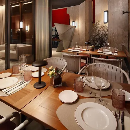 Olivia Hotel